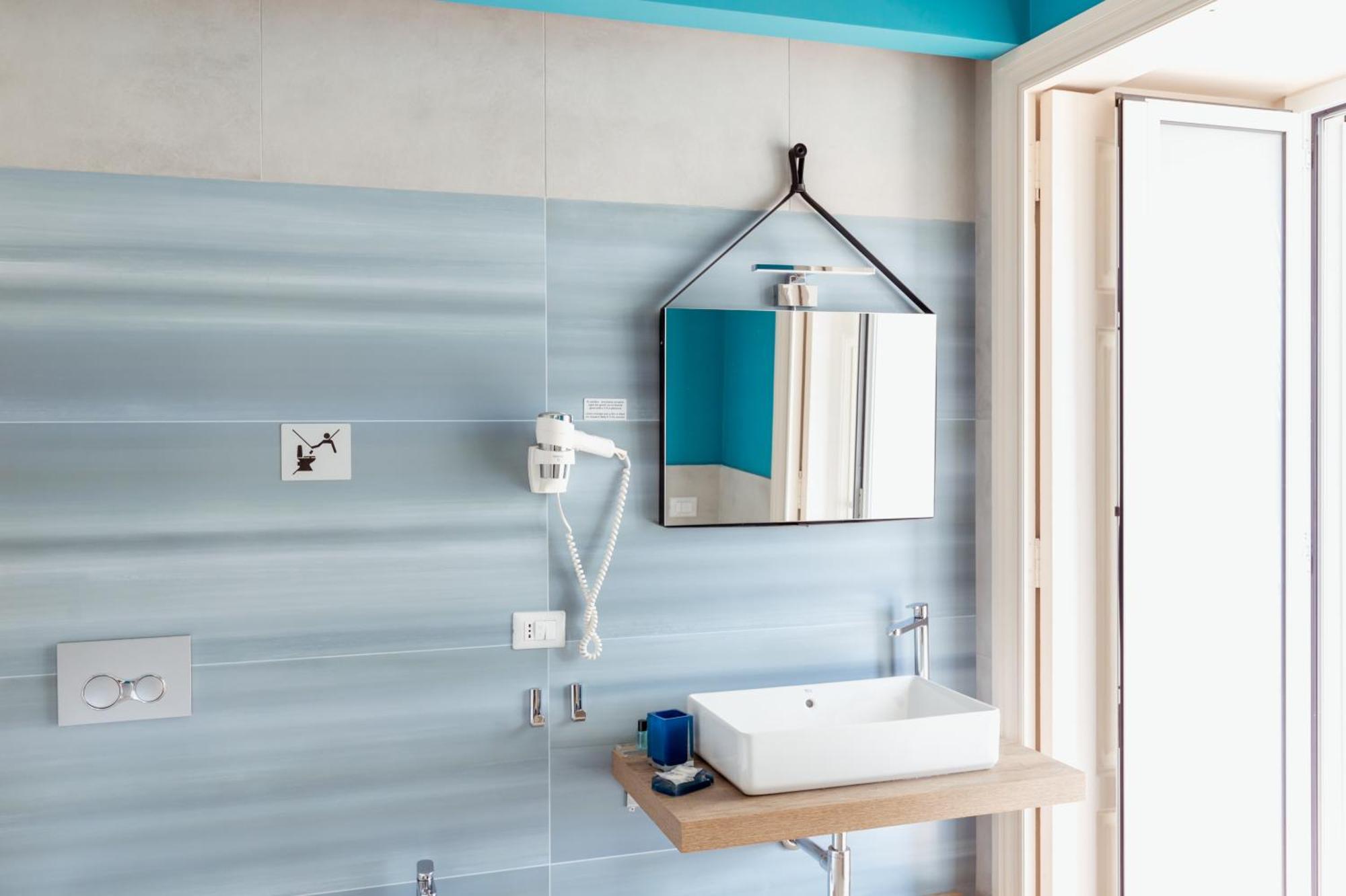 Suite Riviera 84 Napoli Bagian luar foto
